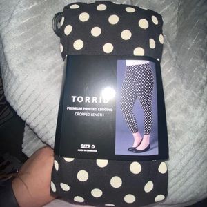 Torrid Cropped Legging size 0